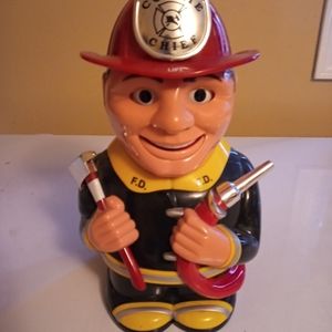 Cookie jar with sound